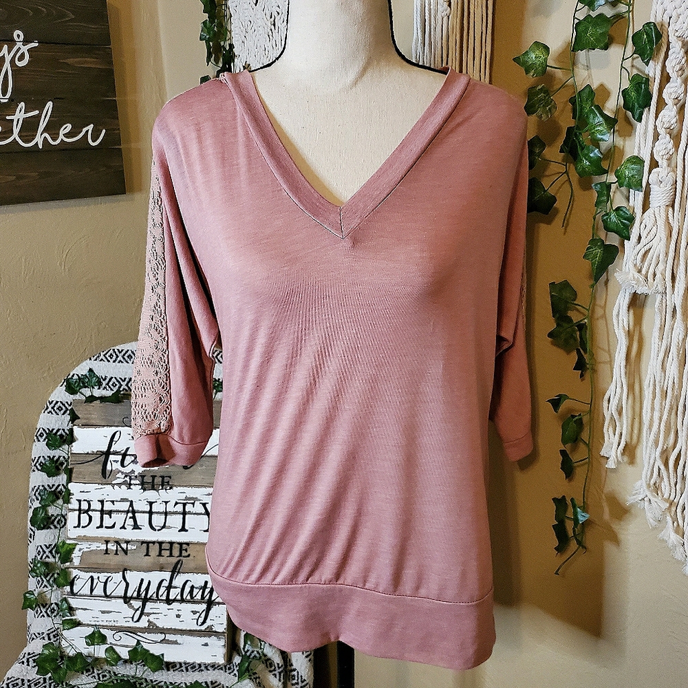 Venus Small Mauve Pink Blouse With Lace.